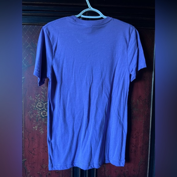 God Is In Control Tshirt - Picture 5 of 7